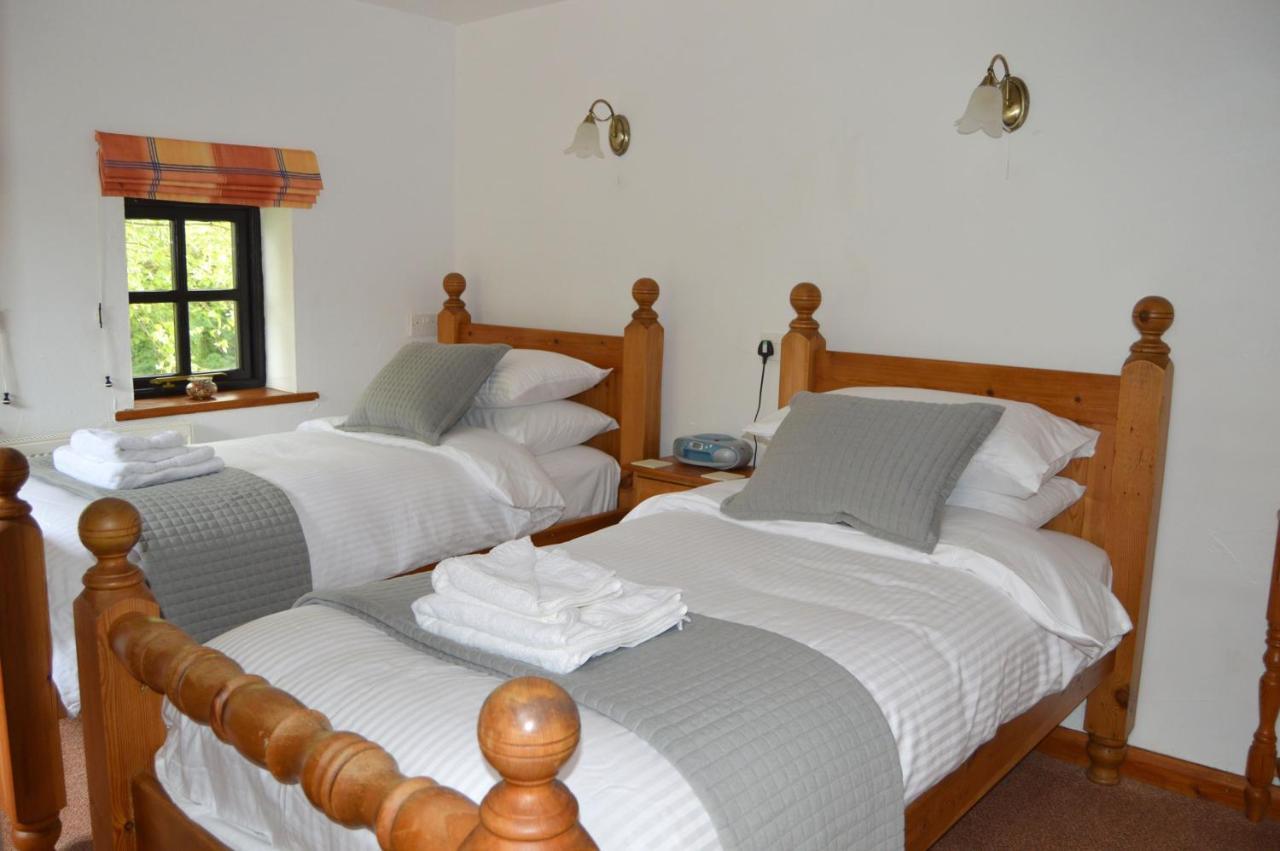 Shipload Cottage Hartland Bagian luar foto