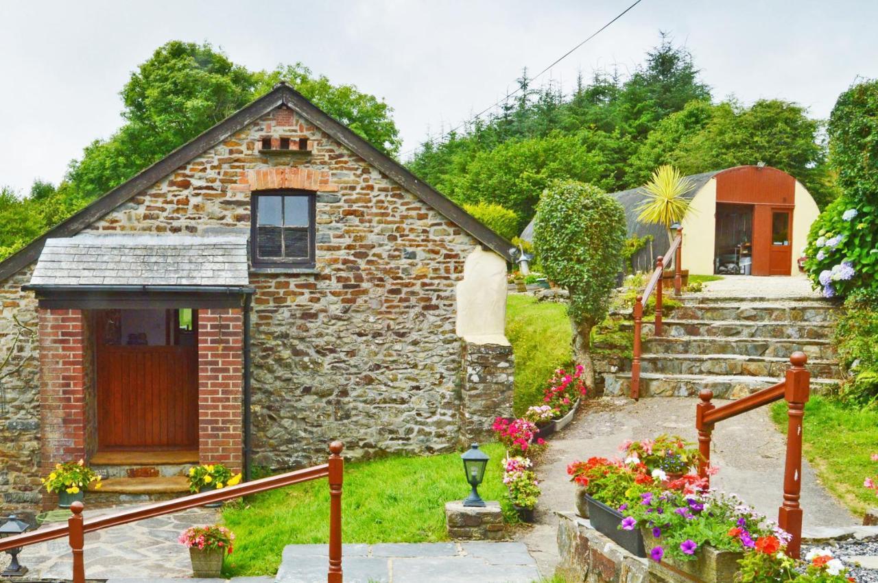 Shipload Cottage Hartland Bagian luar foto